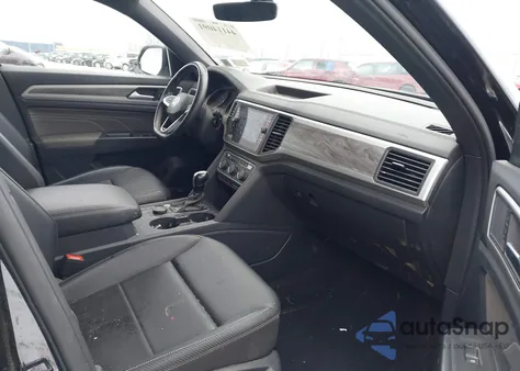 2021 Volkswagen Atlas Cross Sport 2.0T Se z USA, uszkodzony, nr VIN 1V2LC2CA0MC230256